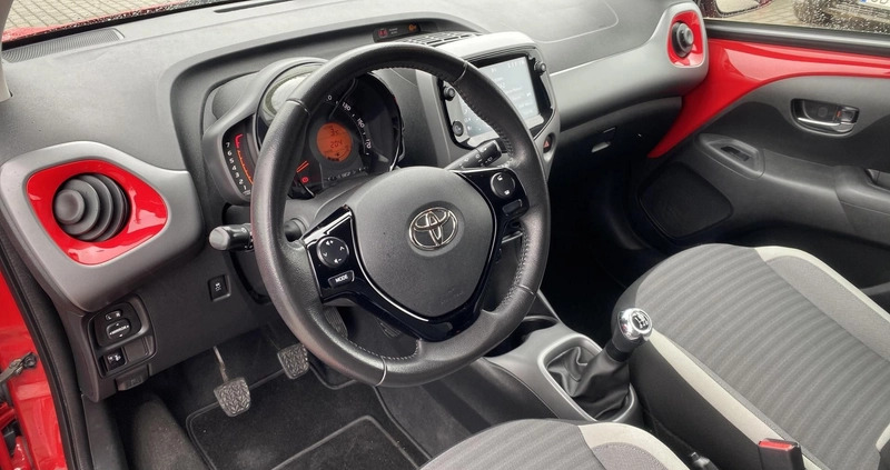 Toyota Aygo cena 45900 przebieg: 72000, rok produkcji 2019 z Bychawa małe 191